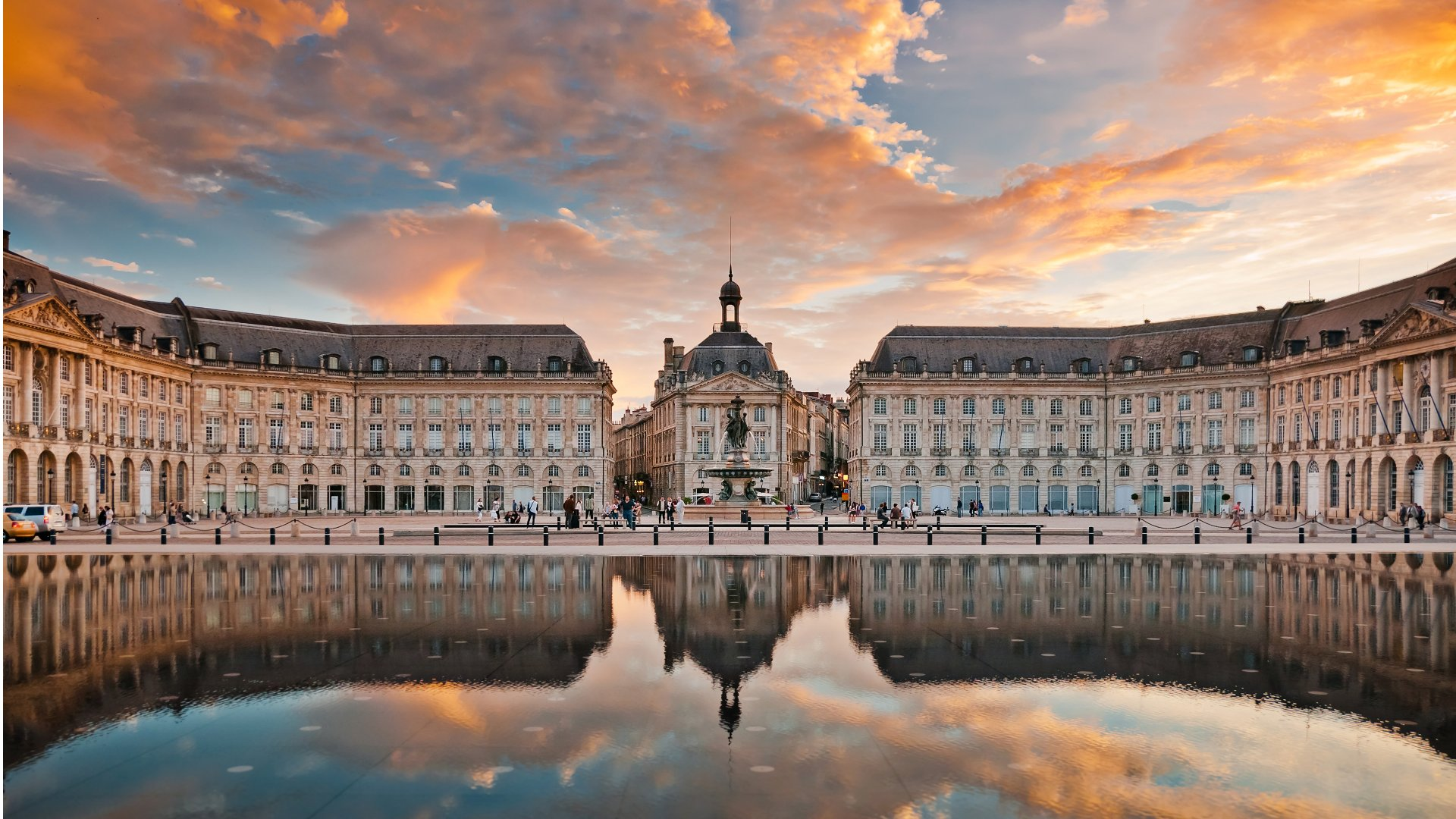 Bordeaux: la place de la Bourse